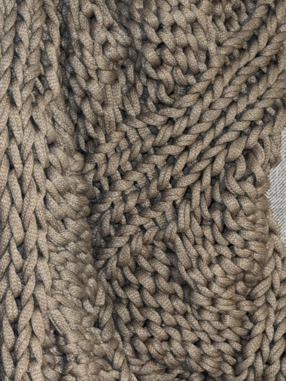 POTTERY BARN BROWN HAND KNIT COLOSSAL THROW HOME DECOR ACCENT